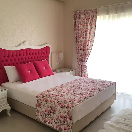 Naz Hotel
