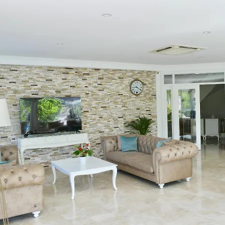 Hotel Naz 3*