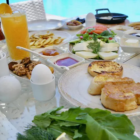 Naz Gocek (Fethiye)