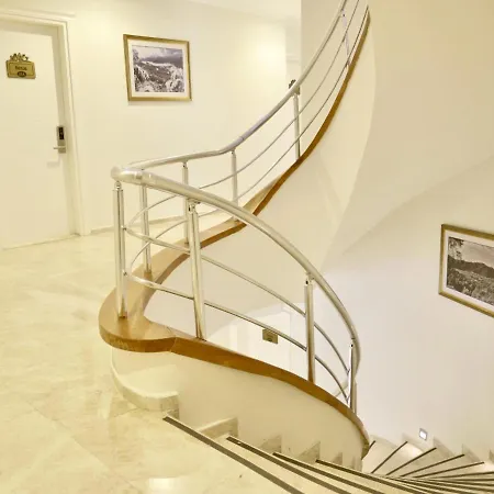 Hotel Naz 3*